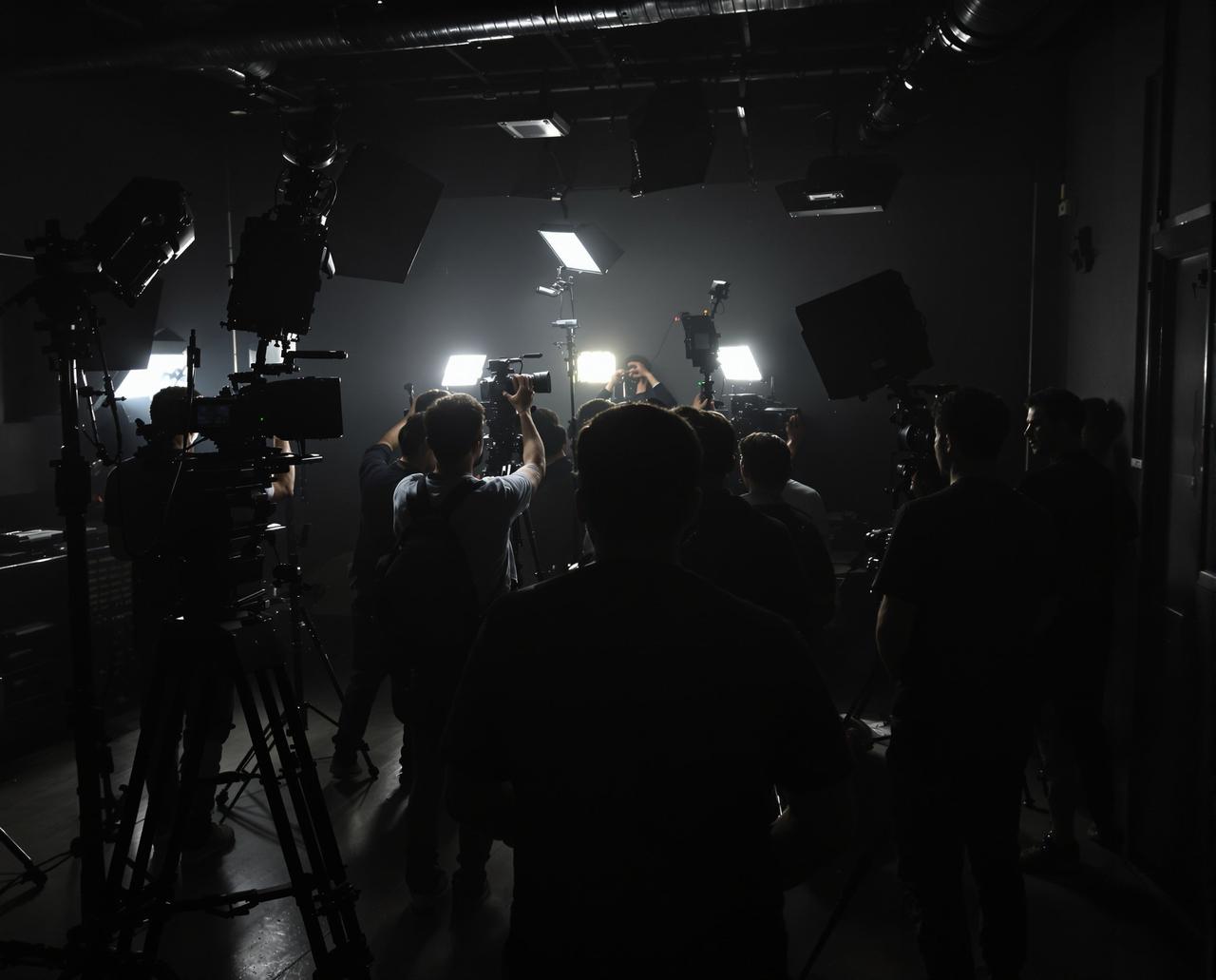 草莓视频制作现场